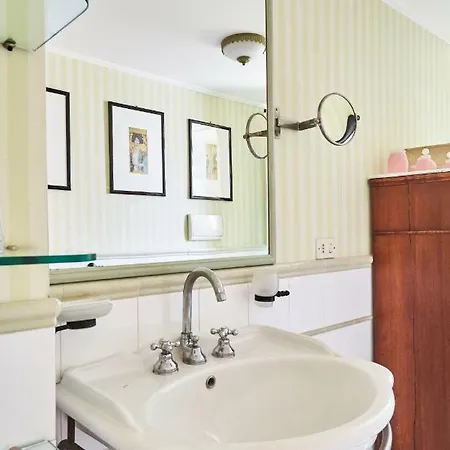 Klimt P.zza Amedeo 4*